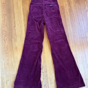 ROLLA’S Eastcoast Flare cords in color Bordeaux